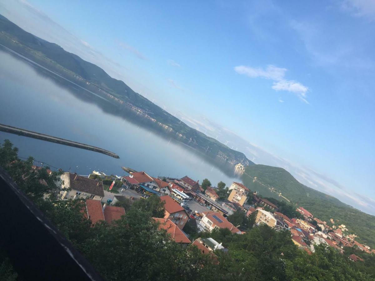 Apartmani Vidikovac Golubac Exterior foto